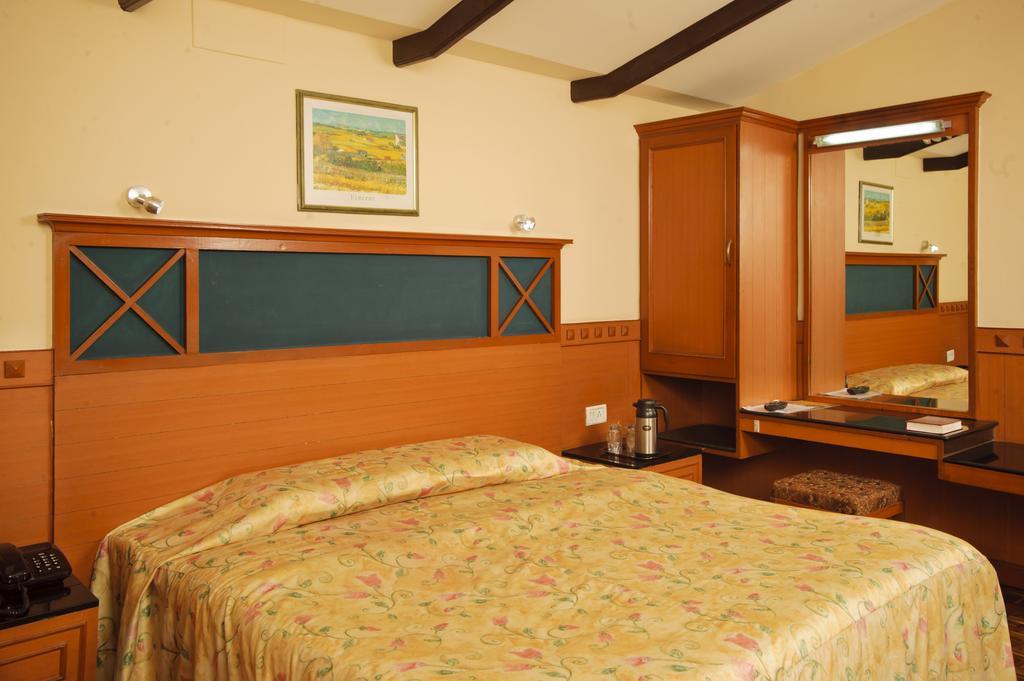 Hilltop Towers Kodaikanal Bagian luar foto